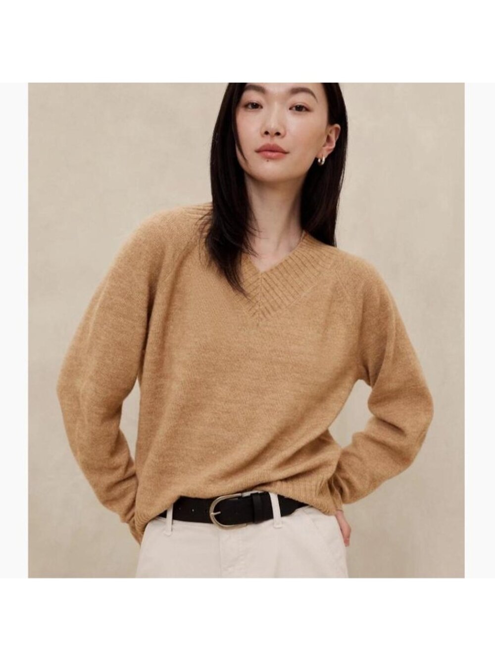 Banana Republic v-neck tan sweater Size S  #winter #vneck #sweater #work